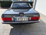 Mercedes-Benz SL 560 - schwarze Mercedes-Benz SL 560