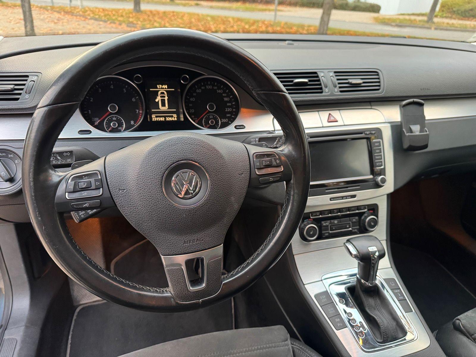 Volkswagen Passat 2009 — photo 11