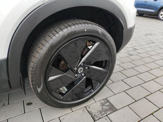 VOLVO XC 40 (Bild 11 von Array)