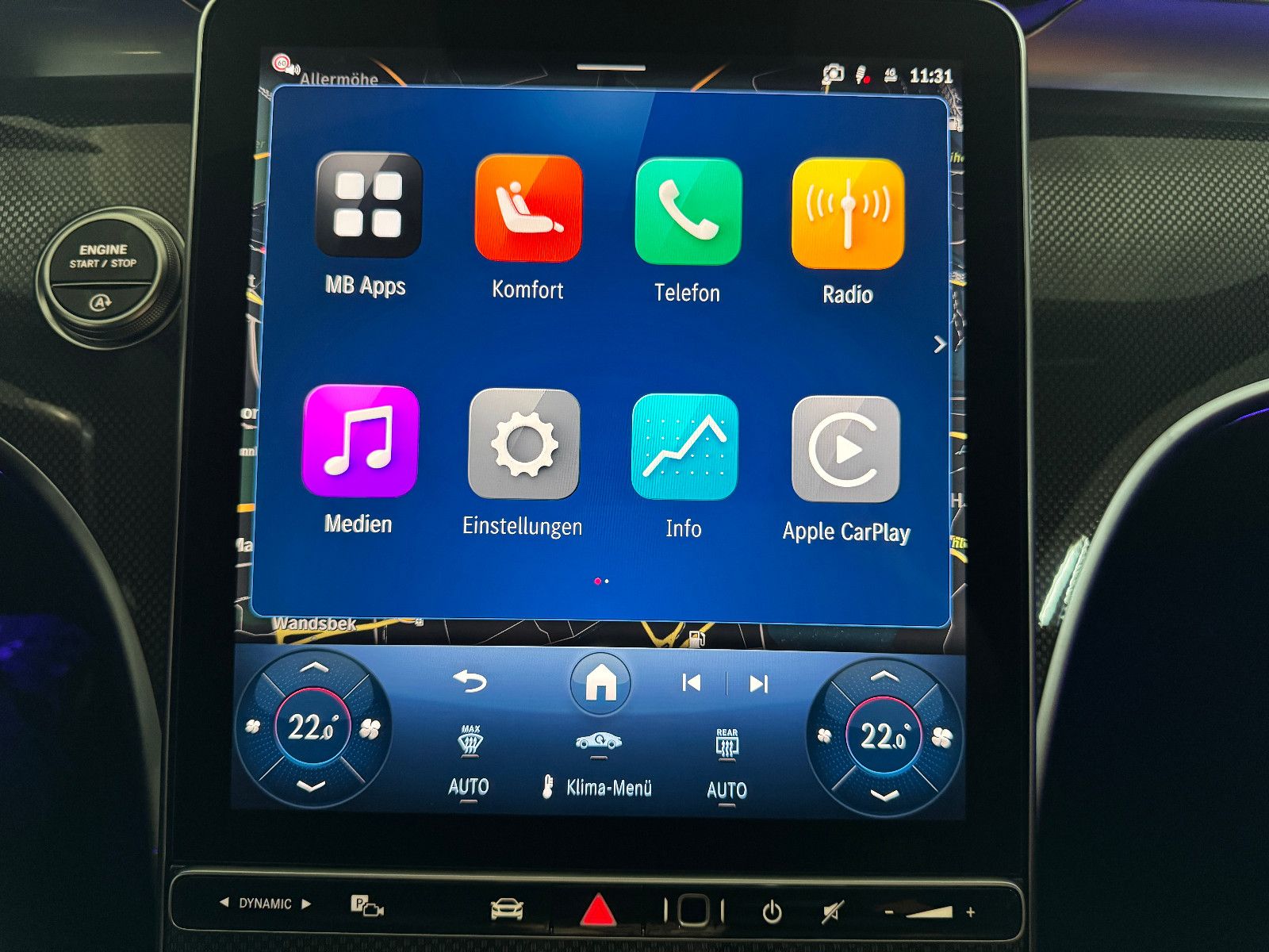 Fahrzeugabbildung Mercedes-Benz C 180 AMG LINE PANO HUD GERMAN EDITION EUR1 MY26