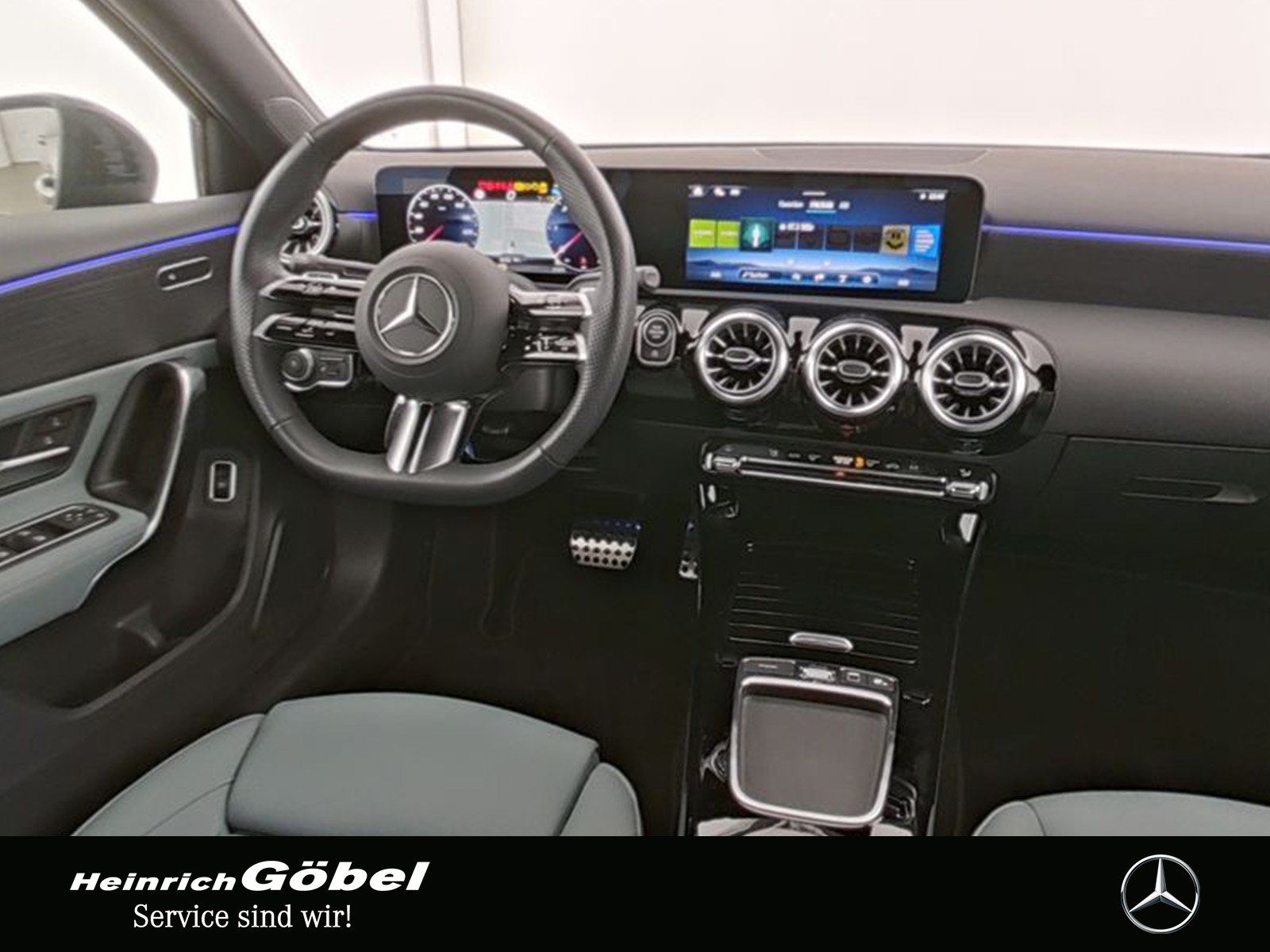 Fahrzeugabbildung Mercedes-Benz A 220 d Lim. AMG+NIGHT+AMBIENTE+KAMERA+LENKRADHZ