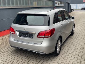 Mercedes B 220 - 4