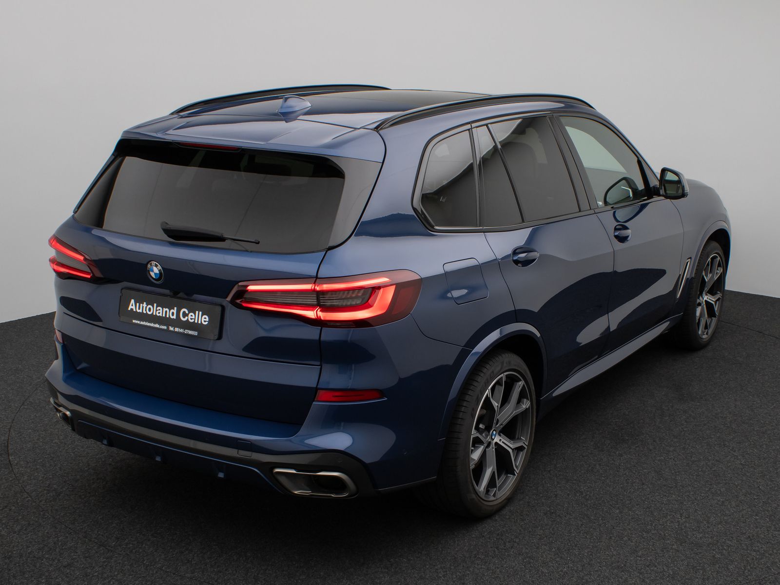 Fahrzeugabbildung BMW X5 M50d Panoram Laser 360°HUD DAB H/K AHK DisplK