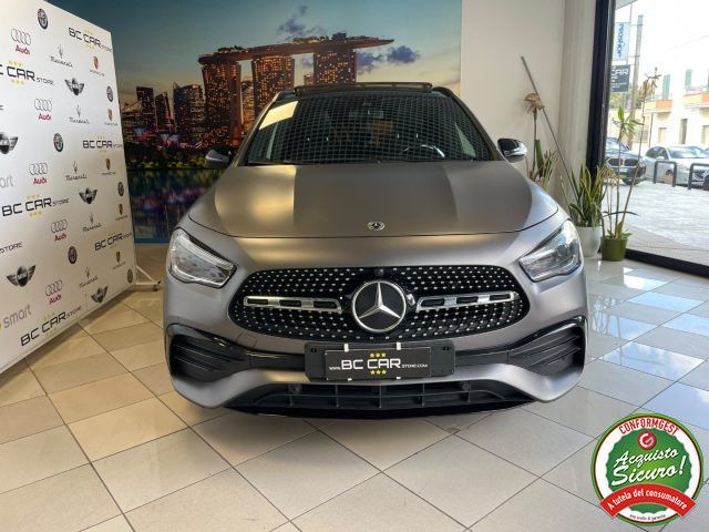 Mercedes-Benz MERCEDES-BENZ GLA 180 d Auto Premium *Vernice OP imagem 2