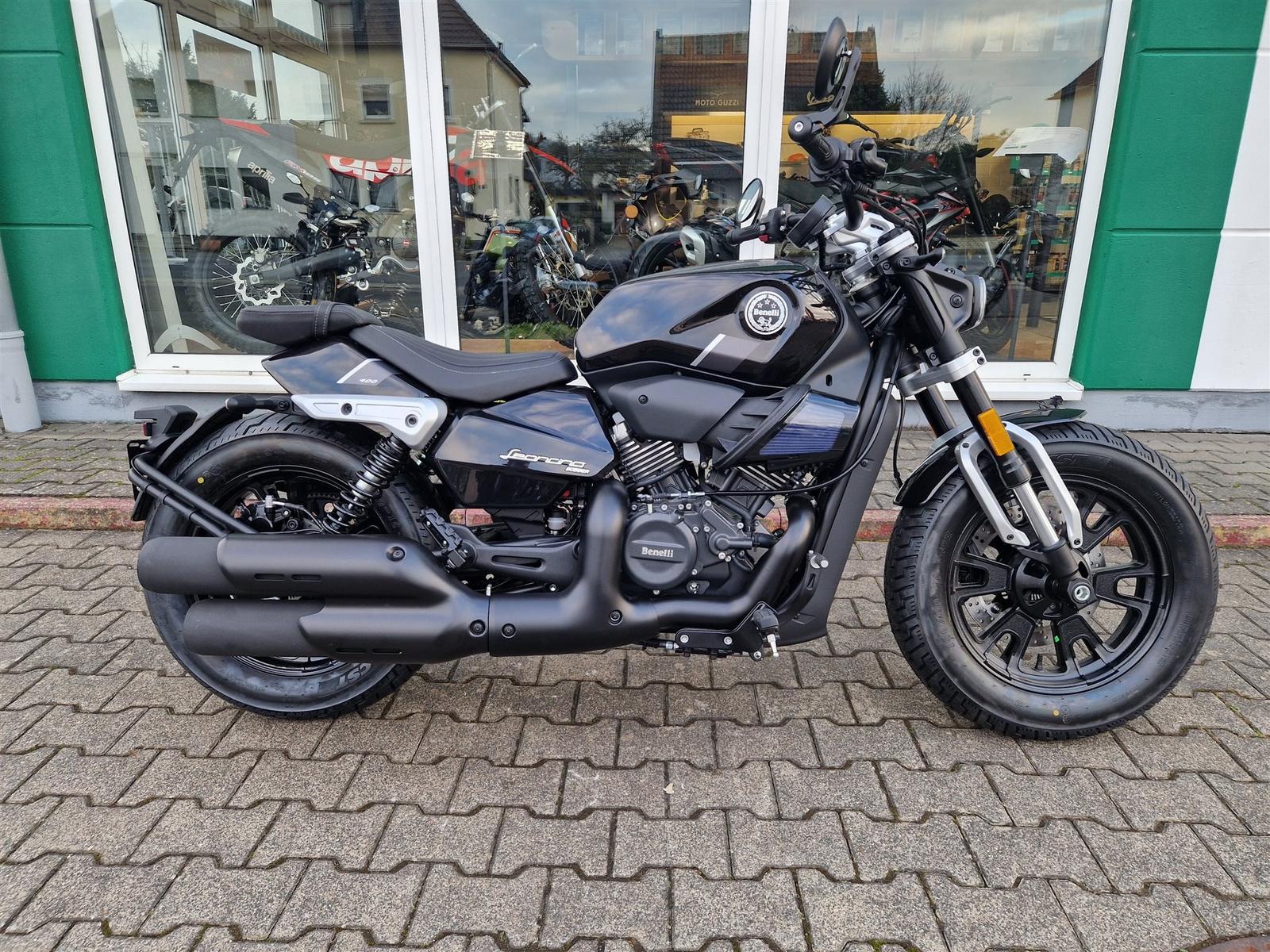 Benelli Leoncino Bobber 400