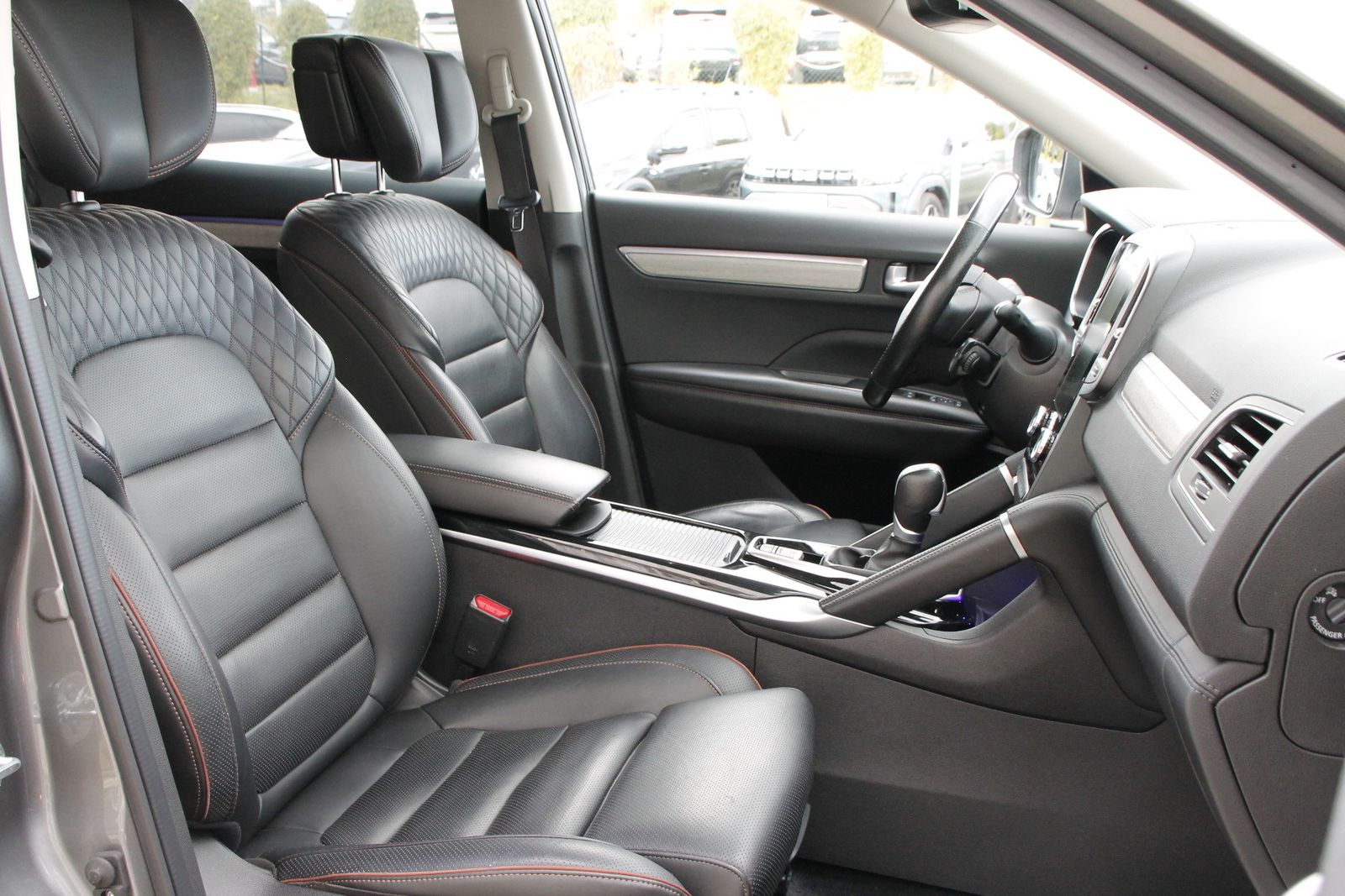 Fahrzeugabbildung Renault Koleos INITIALE PARIS BLUE dCi 185 4WD X-tronic