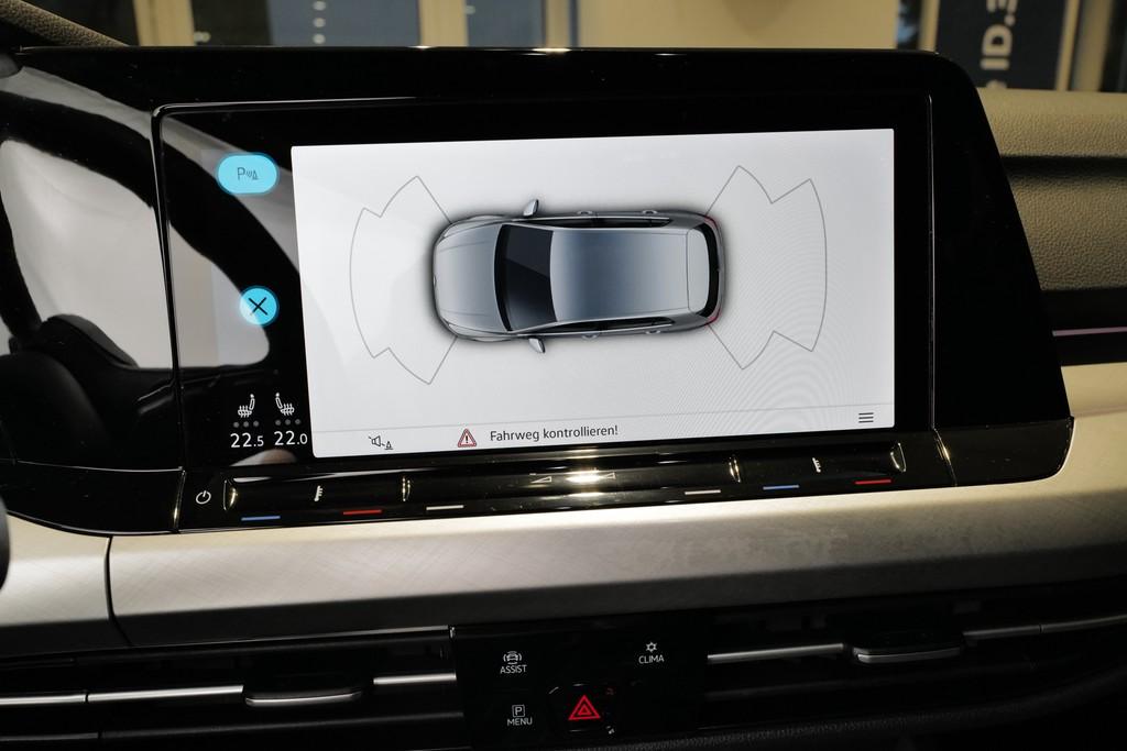 Volkswagen Golf VIII 1.0eTSI DSG Life StdHz Navi ACC Led, миниатюра 20