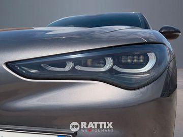 Alfa-Romeo Stelvio - 3