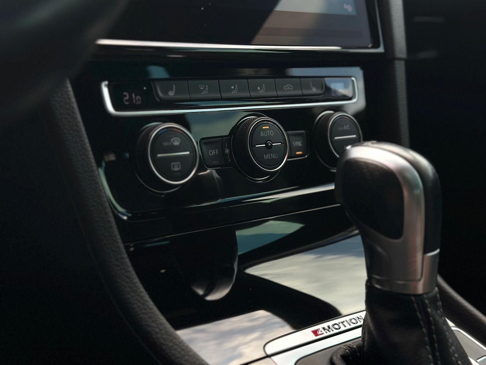 VW Golf VII R 2.0TFSI 4M *LED#PANO#ACC#DYNAUDIO#SHZ - Image 13