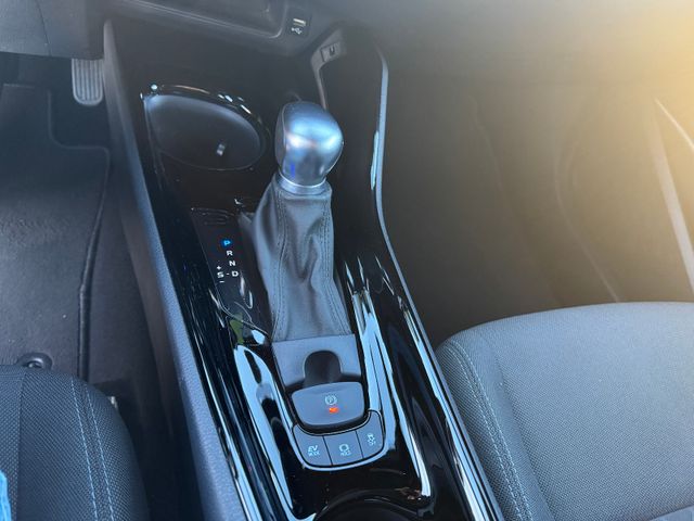 Toyota C-HR 2.0-l-VVTi Hybrid Team D. Navi Lenkr.Hg.