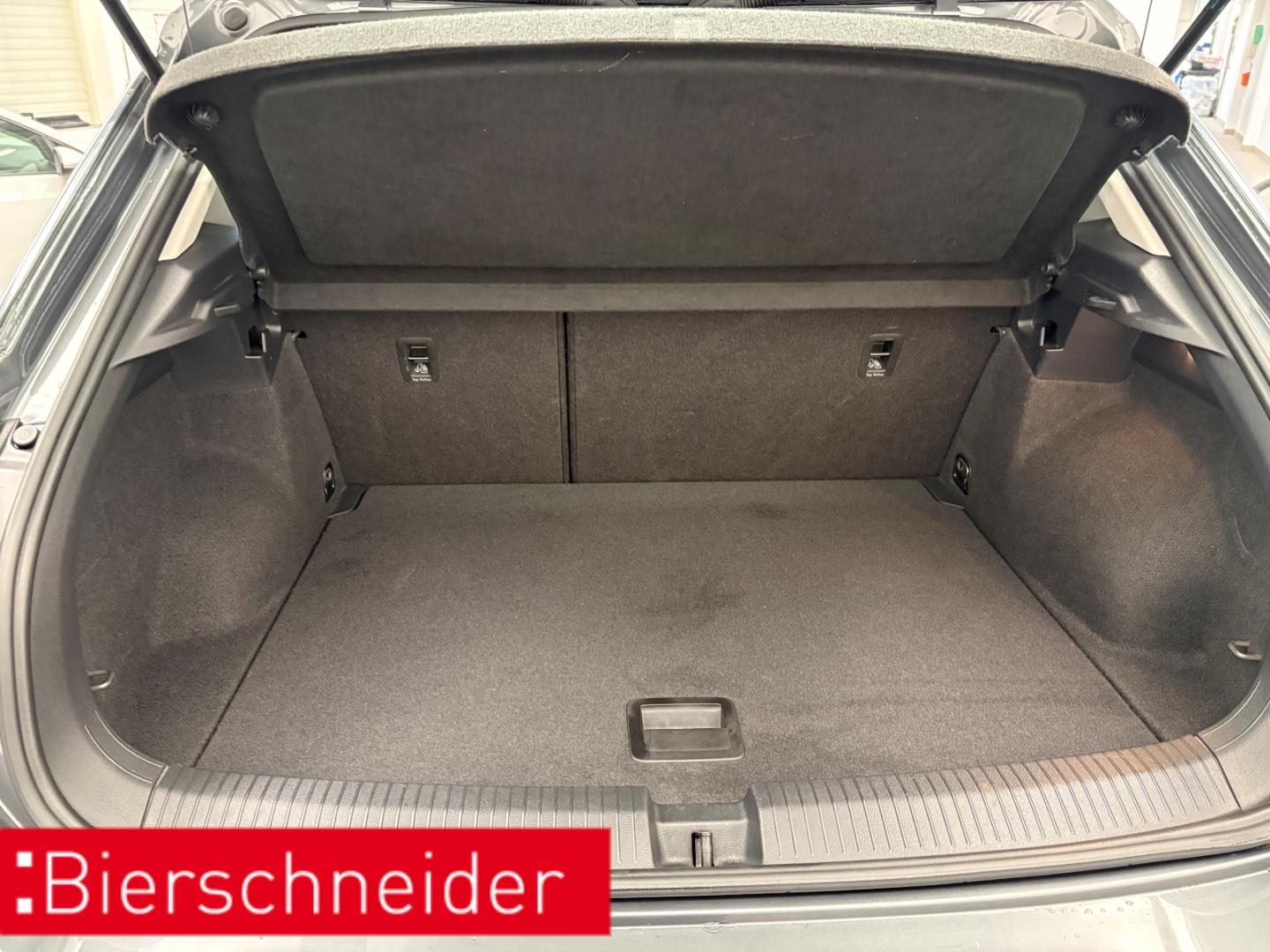Volkswagen T-Roc 1.0 TSI AHK NAVI PDC 16 ACC