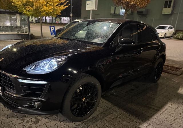 Porsche Macan  , mit Garantie deutsches Fa...