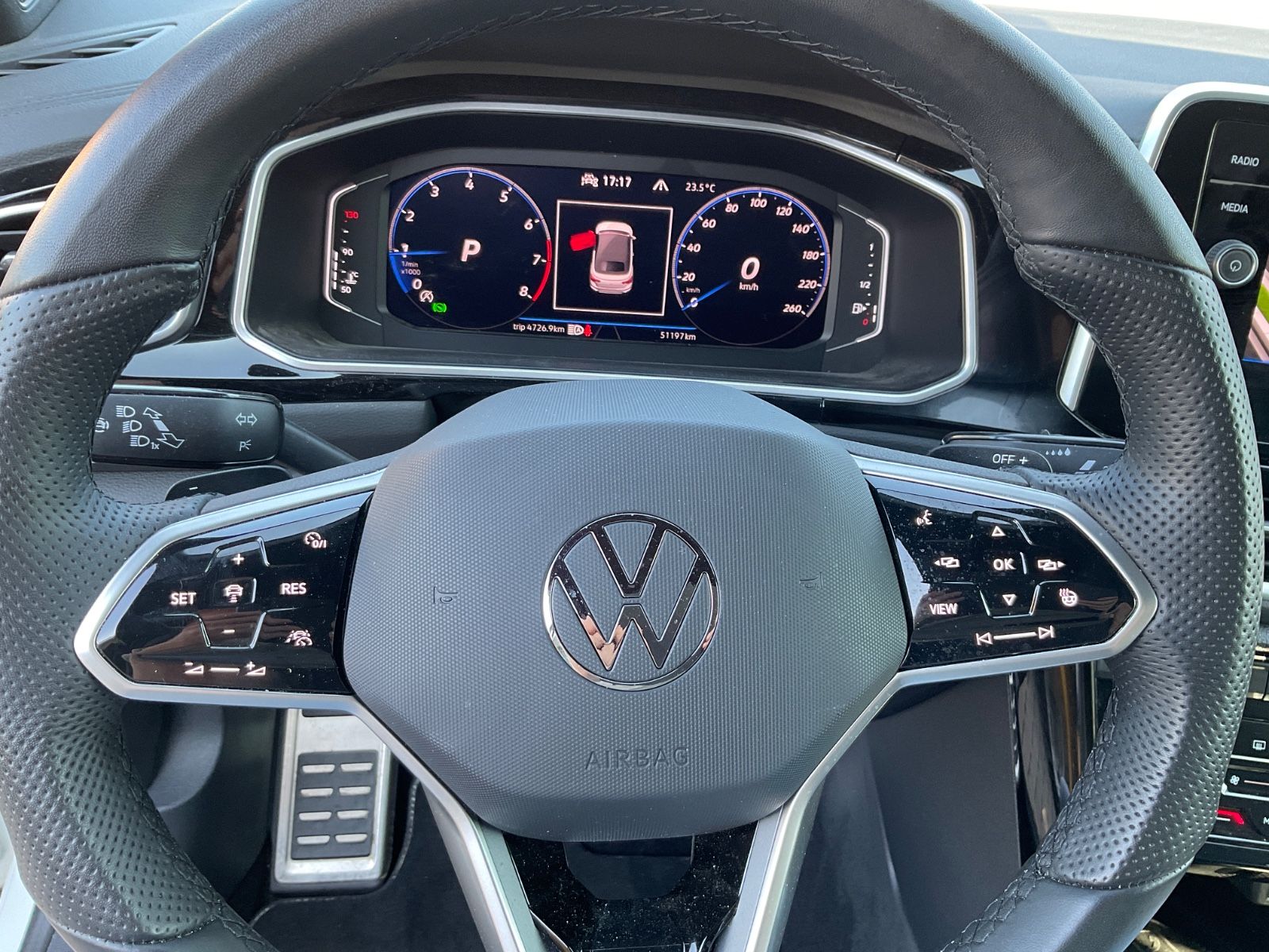 Fahrzeugabbildung Volkswagen T-Roc Cabriolet 1.5 TSI DSG R-Line,LED,ACC,Carpl