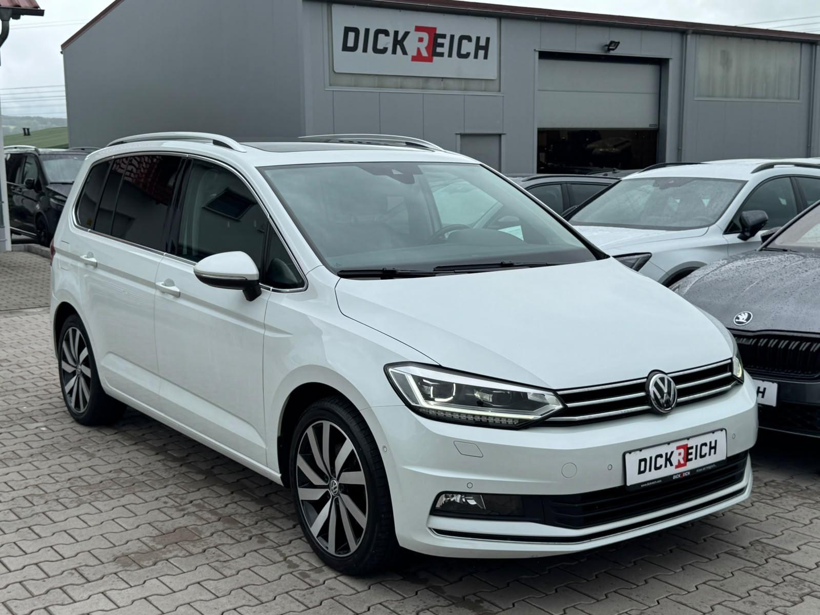Volkswagen Touran 2.0 TDI Highl. 7SITZ*PANO*ACC*LED*AHK*APP