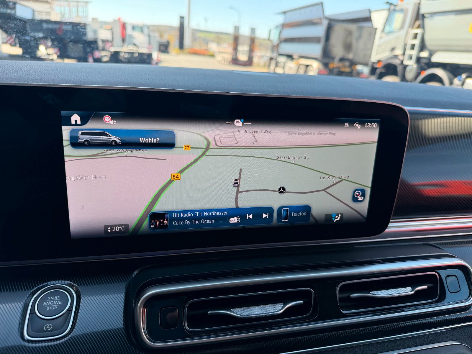Fahrzeugabbildung Mercedes-Benz V 220 d STYLE AMG DISTRONIC AHK2,5to NIGHT Liege