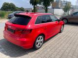 Audi A3 Sportback S line Sportpaket quattro Automatik - Audi A3: Rot, Leder