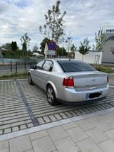 Opel Vectra 2.2 - Automatik,  TÜV-Neu,  Klima - Opel Vectra Gebrauchtwagen in München