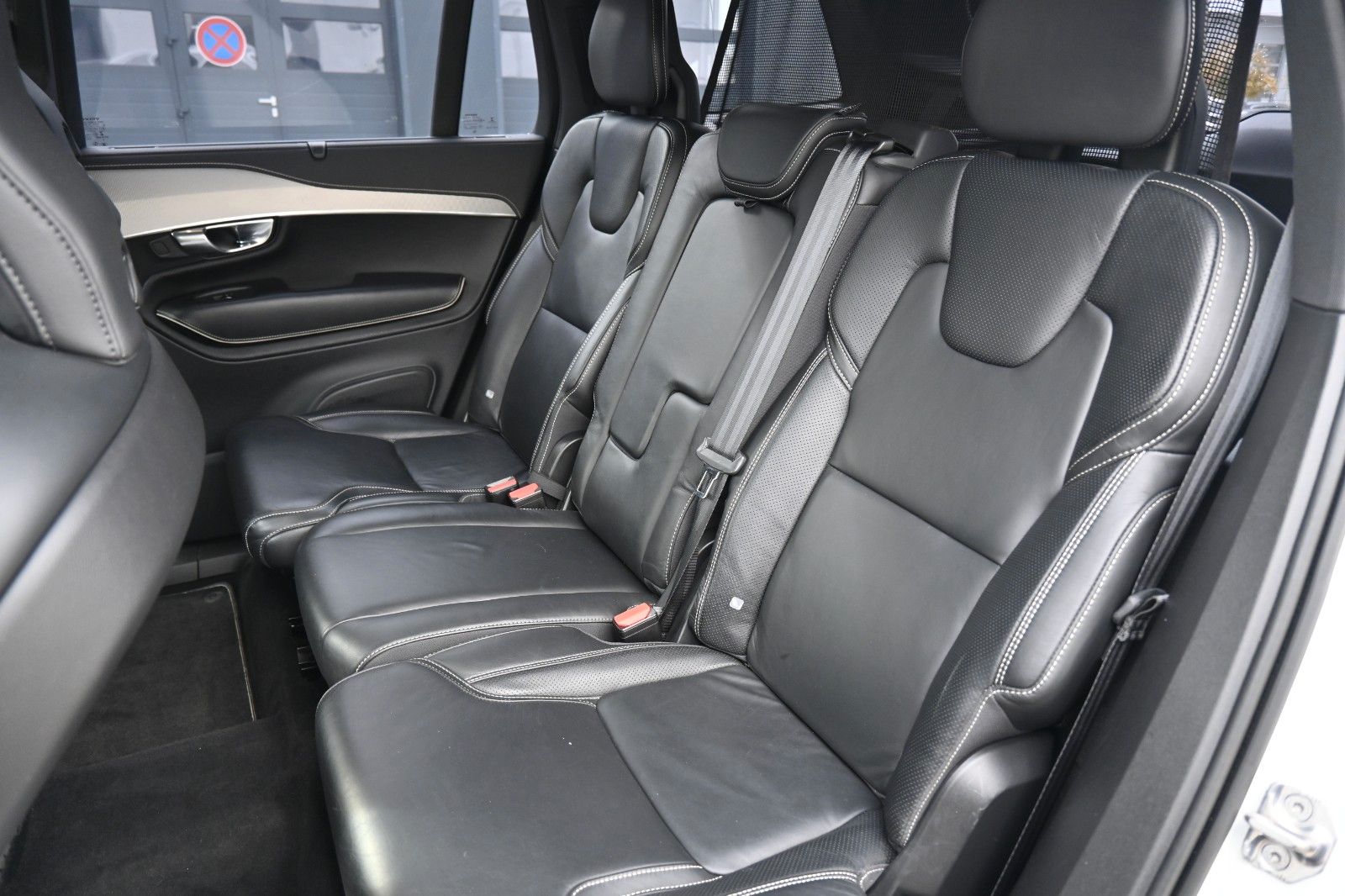 Fahrzeugabbildung Volvo XC90 D5 R-Design*VOLL*PANO*LUFT*255PS*MIETKAUF