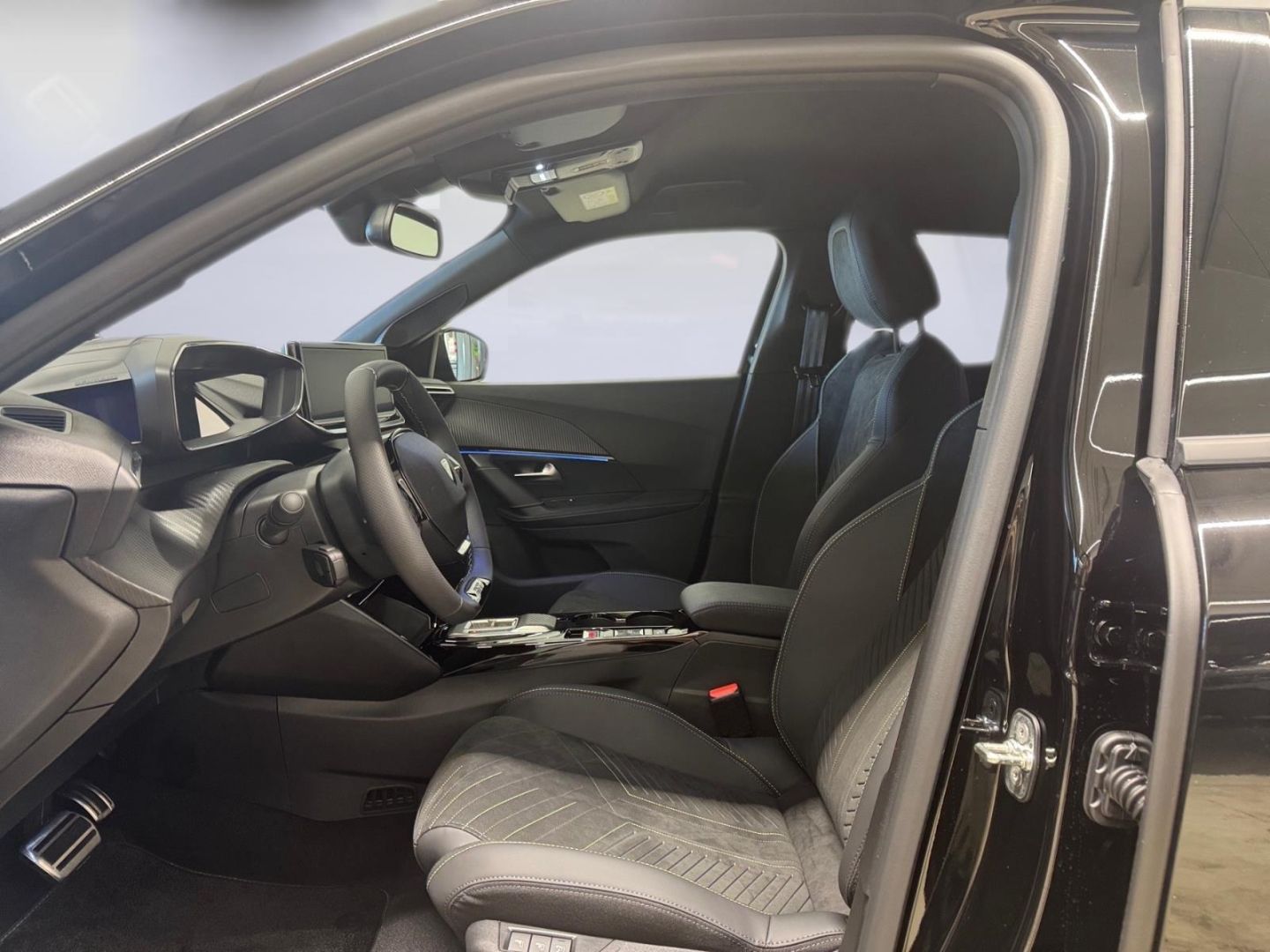 Peugeot 2008 - Bild 8