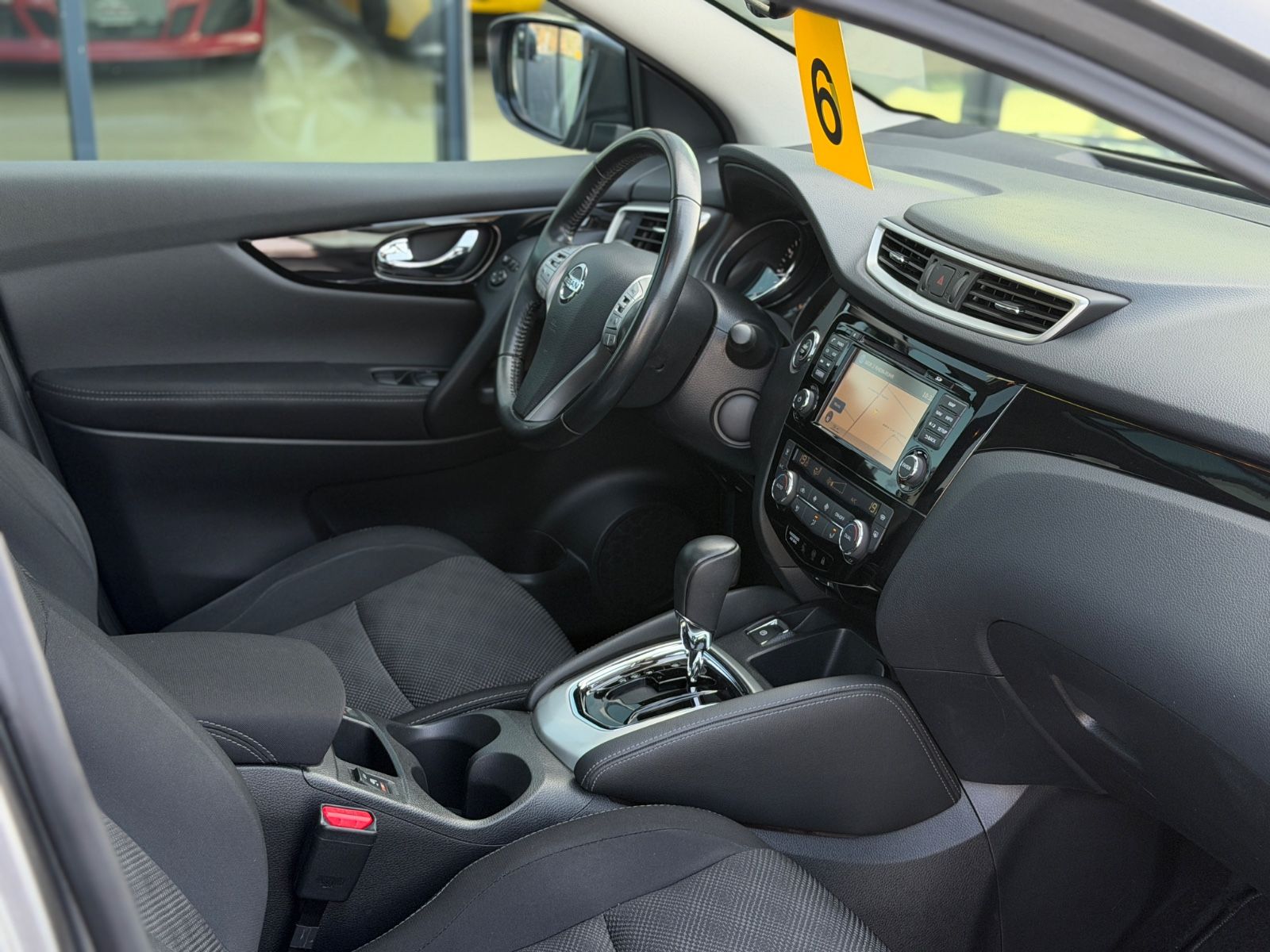 Qashqai N-Connecta 1.2 Autom. Navi Pano