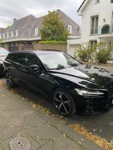 Volvo V60 Dark Plus EZ 03/2024  Top gepflegt  - Volvo V60 in Duisburg