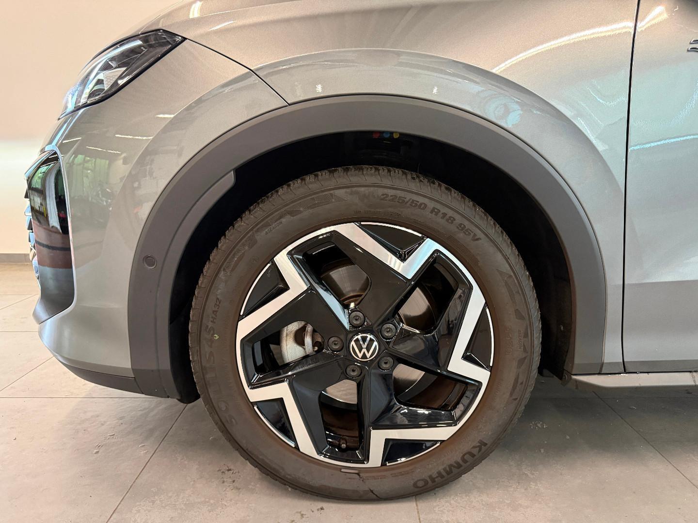 Volkswagen T-Roc 1.5 eTSI DSG R-Line ACC KAMERA KEYLESS, миниатюра 9