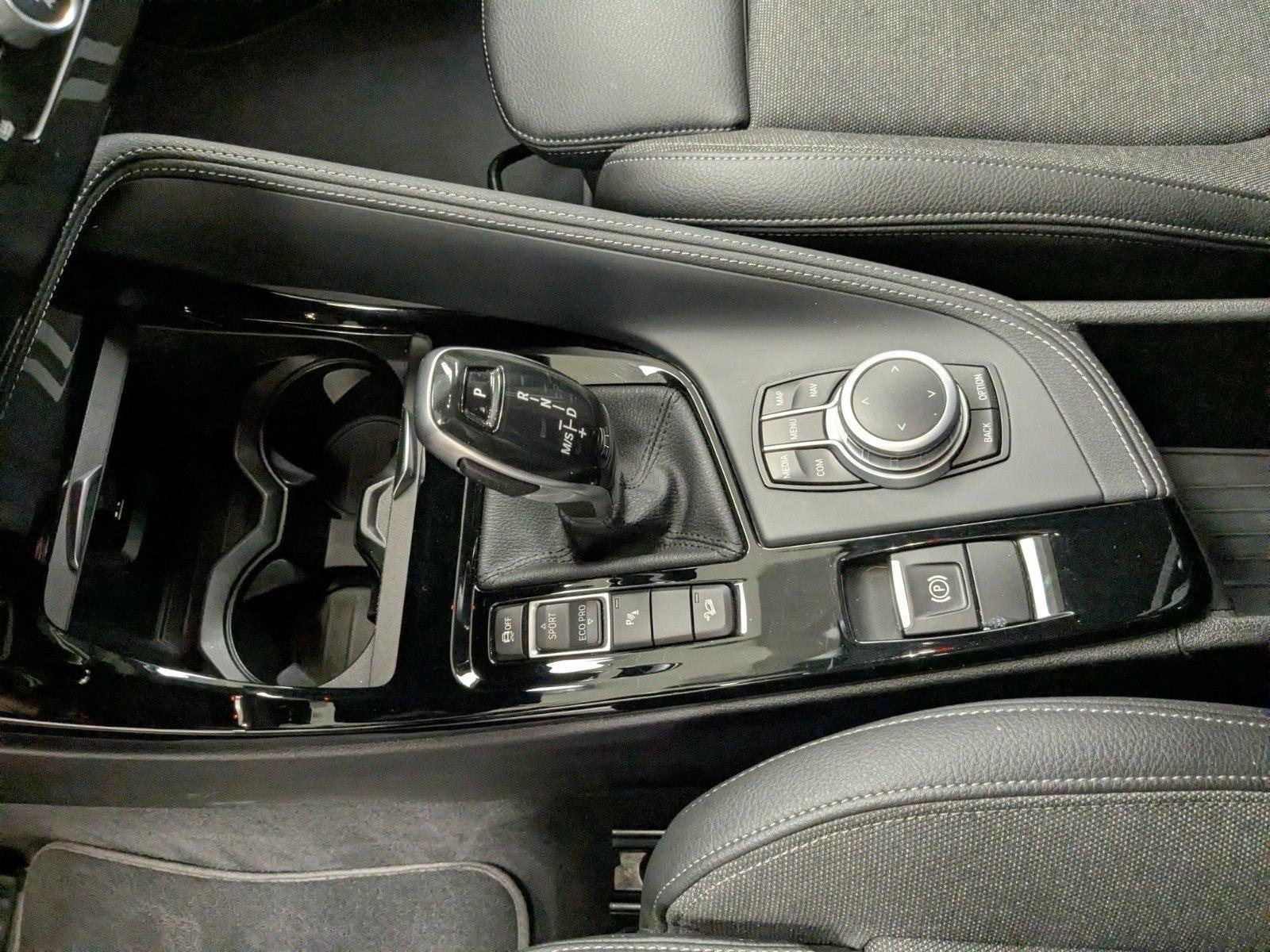 BMW X1 xDrive20d Sport Line HUD RFK DA PA NAVI LED P, миниатюра 18