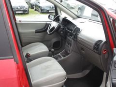 Fahrzeugabbildung Zafira A Basis 7 Sitzer TÜV bis 08/2027