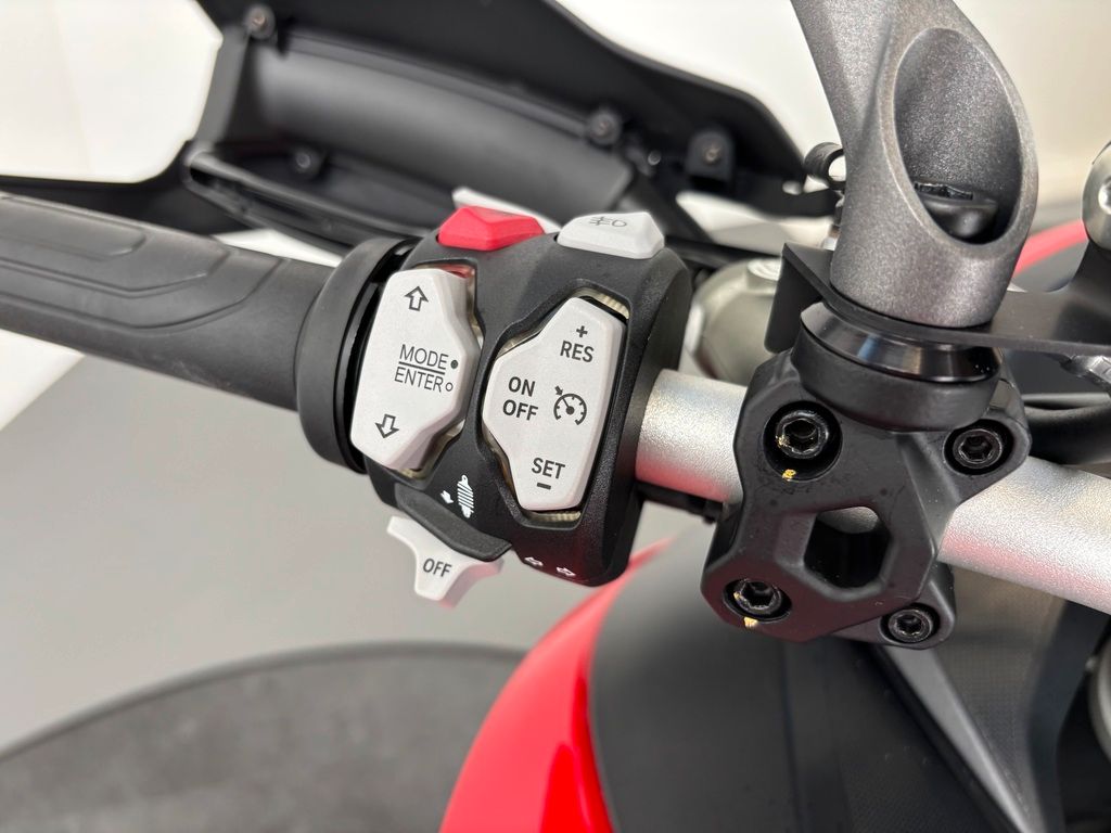 Fahrzeugabbildung Ducati MULTISTRADA V2 S TOURING *TOP-ZUSTAND *1. HAND