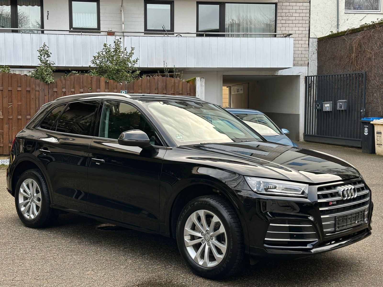AUDI Q5 quattro sport