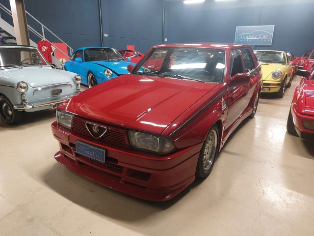 Alfa Romeo 75 1.8i turbo EVOLUZIONE