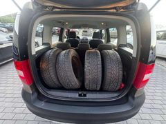 Fahrzeugabbildung Skoda Yeti Active Plus Edition DSG Automatik SCHECKHEF