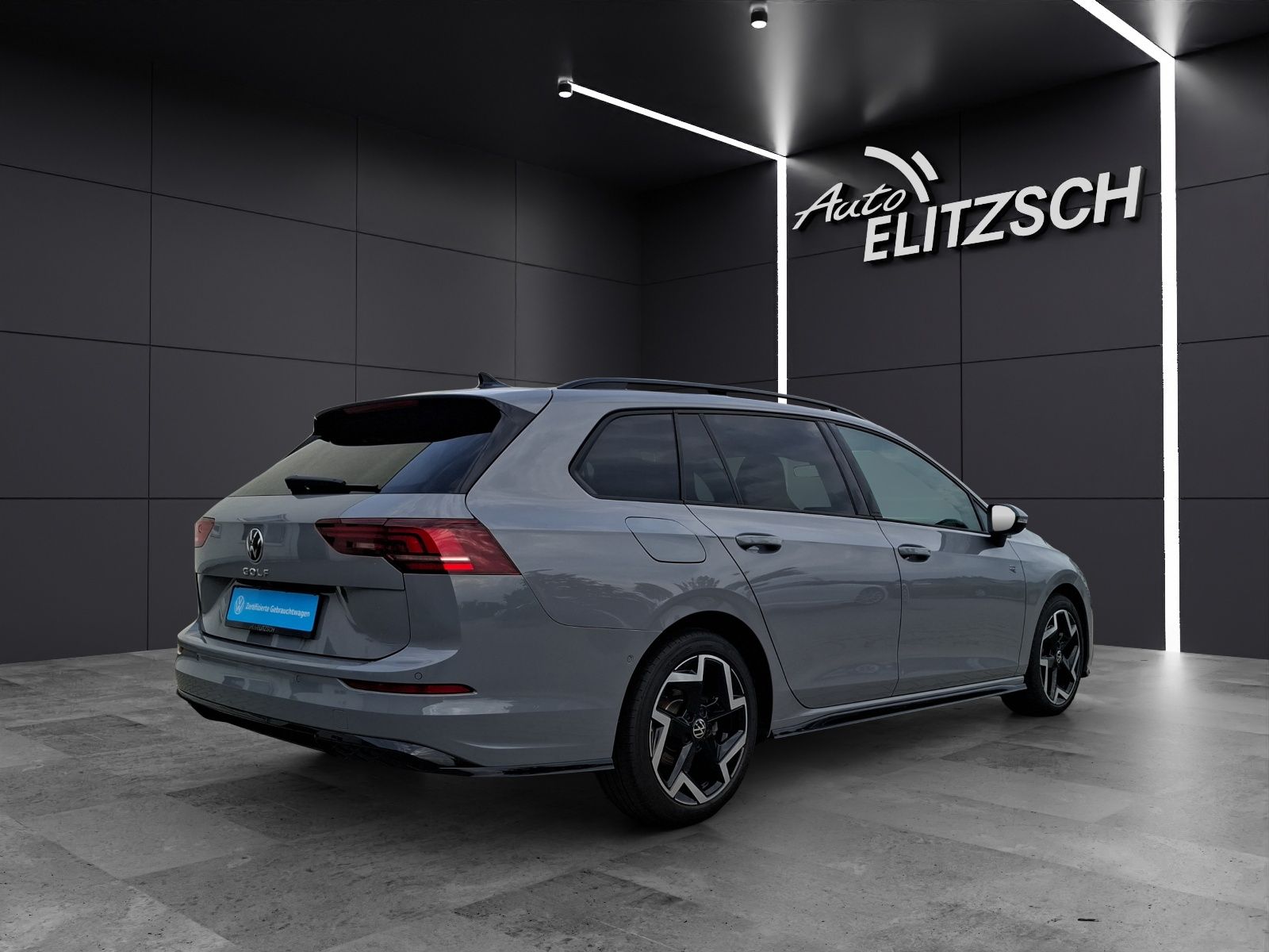 Fahrzeugabbildung Volkswagen Golf VIII Variant TSI R-Line LED Navi AID HUD AC