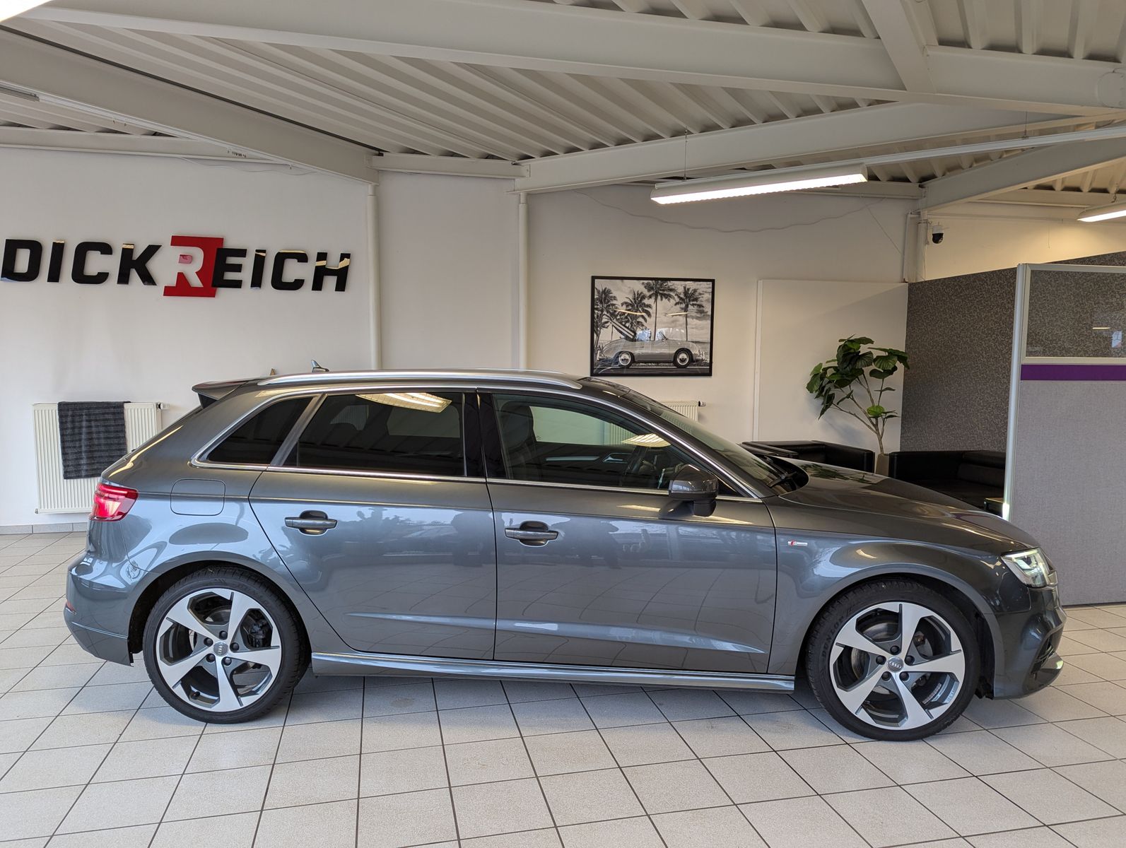 AUDI A3 1.5 TSI 3x S-Line Matrix-LED Bang & Olufsen - Image 4