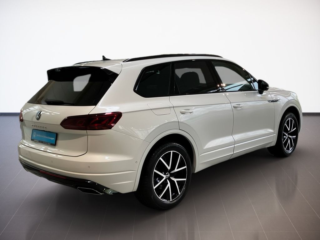 Volkswagen Touareg — fotografia 3