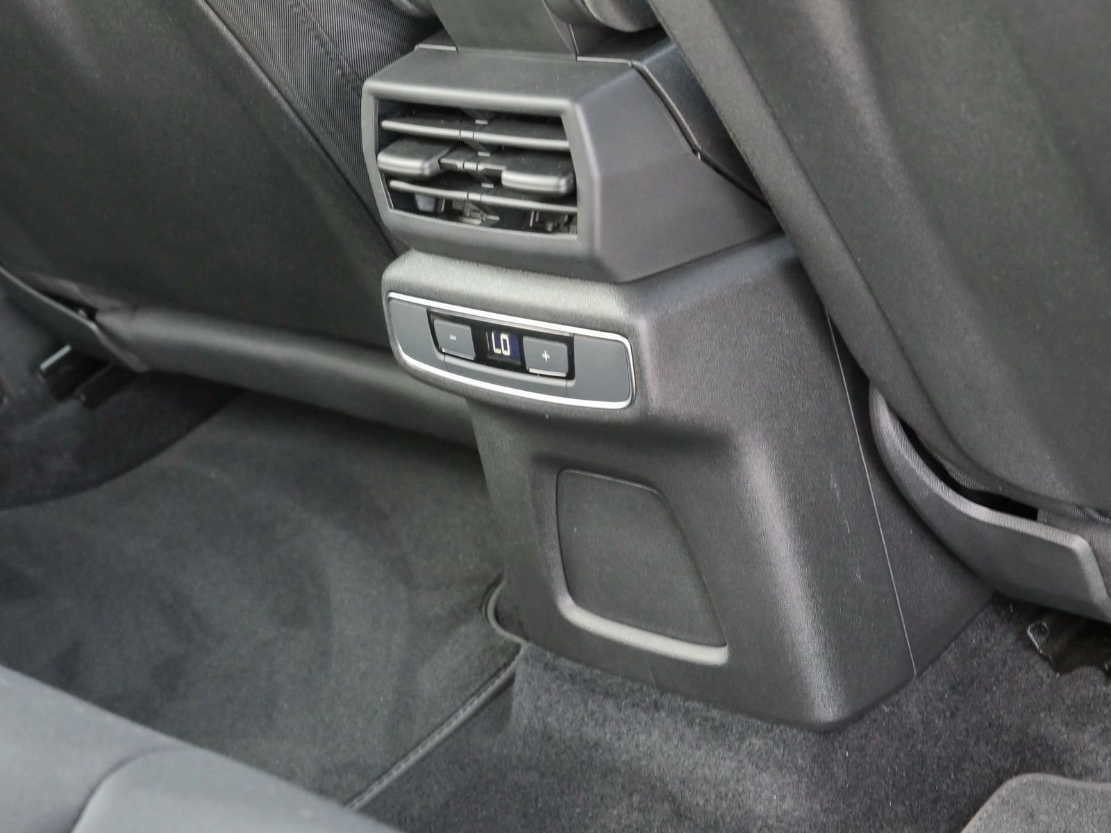 Audi Q4 e-tron - Bild 18