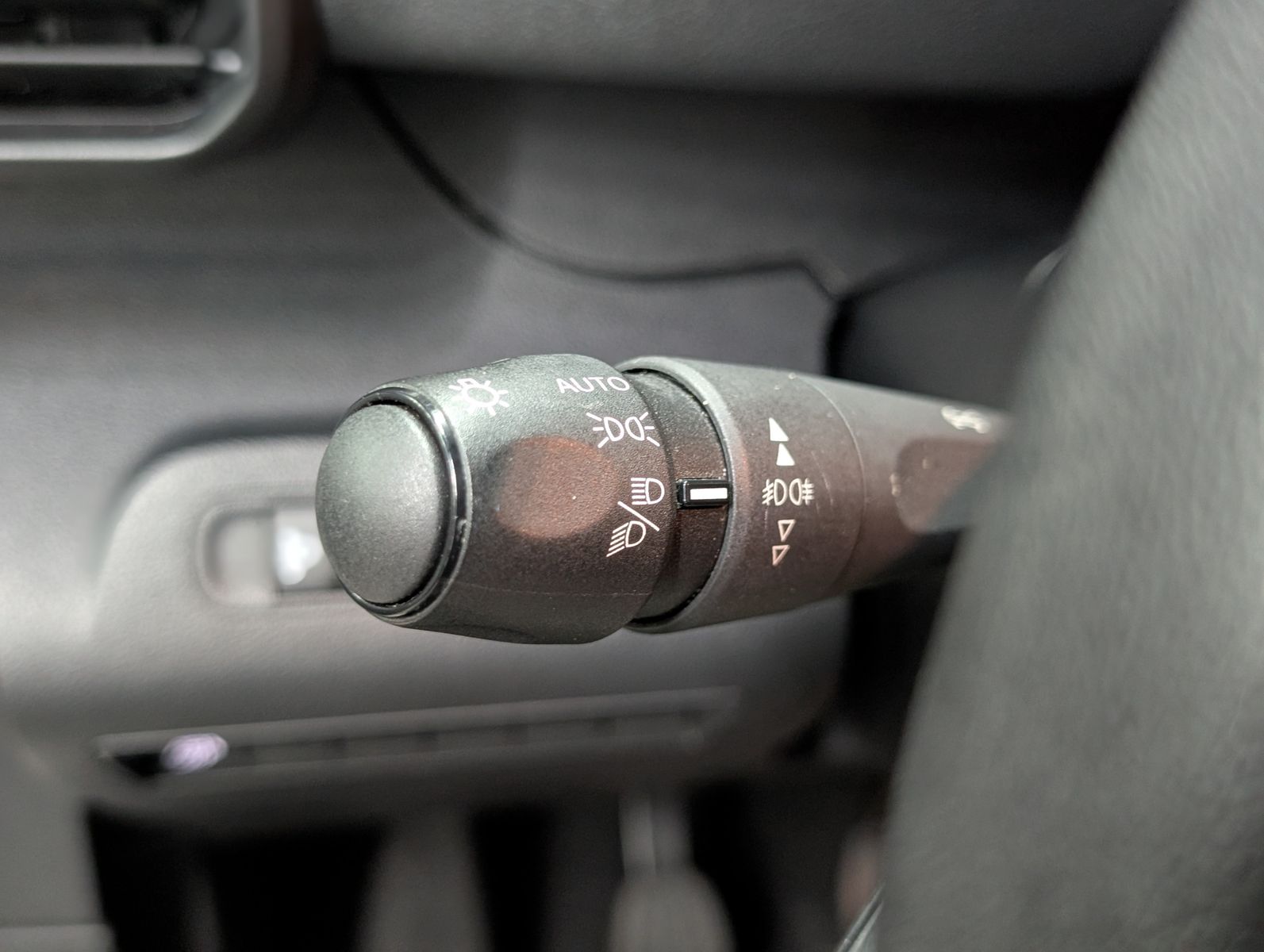 Fahrzeugabbildung Peugeot Rifter L1 Active BlueHDI TEMP PDC KLIMA BLUETOOT