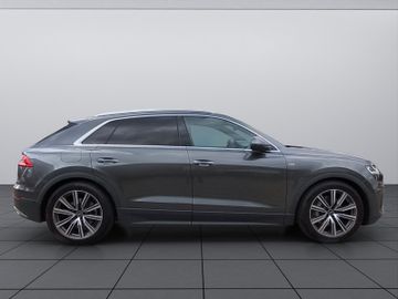 Audi Q8 - 8