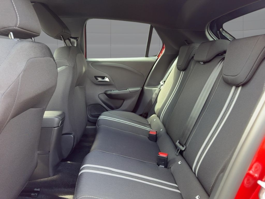 Fahrzeugabbildung Opel Corsa GS, Allwetterreifen, RFK, SHZ, LHZ