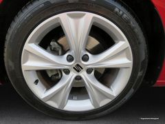 SEAT Leon 1.5 eTSI FR DSG Infotain Fahrass Rfk Pano SEAT Leon 1.5 eTSI FR DSG Infotain Fahrass Rfk Pano
