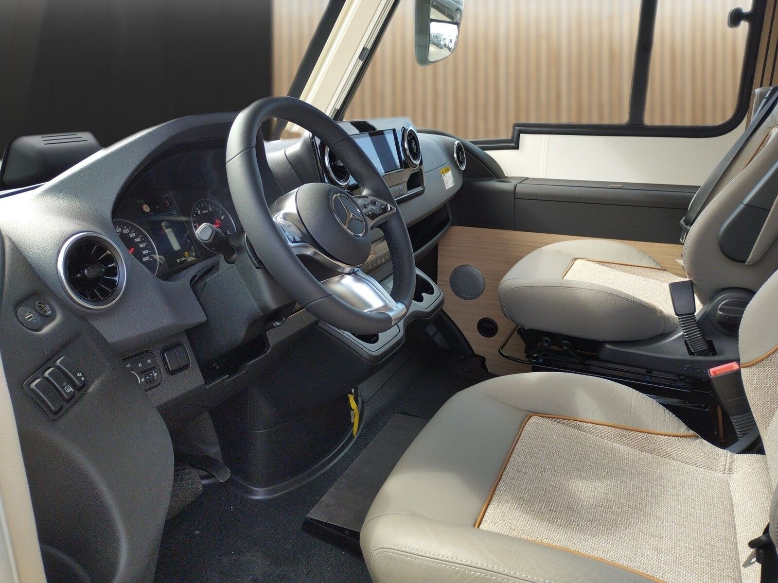 Fahrzeugabbildung Malibu I 470 RB LE K comfort Navigation, RFK, TV
