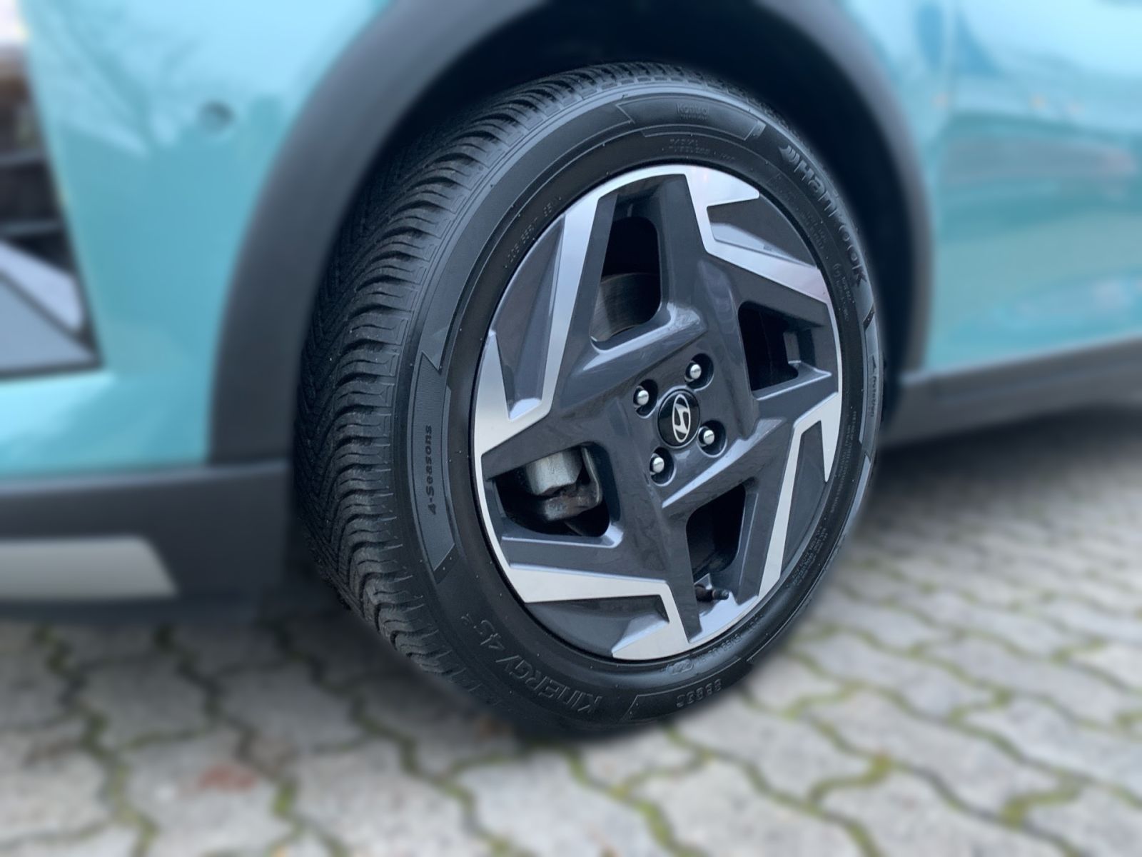 Fahrzeugabbildung Hyundai BAYON 1.0 T-GDI 7-DCT Prime Assi Paket