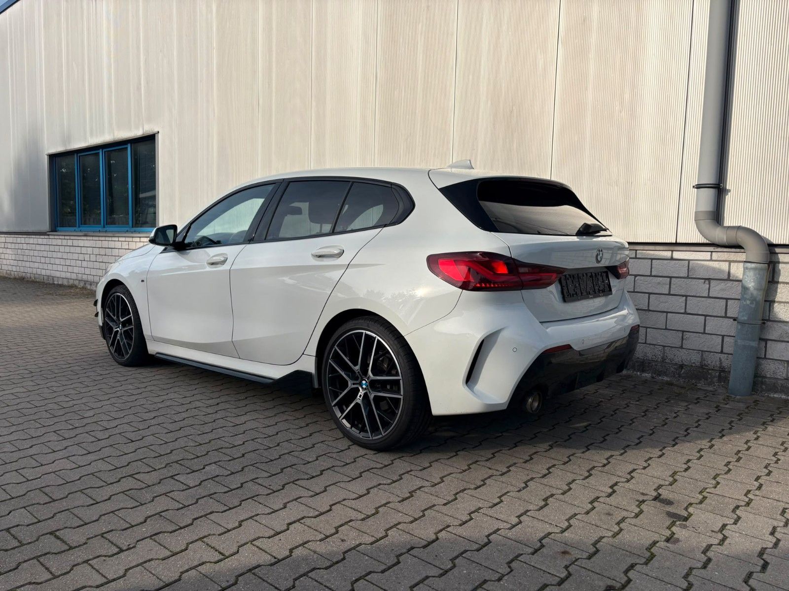 BMW 118i M Sport Perfomance Teile imagem 3