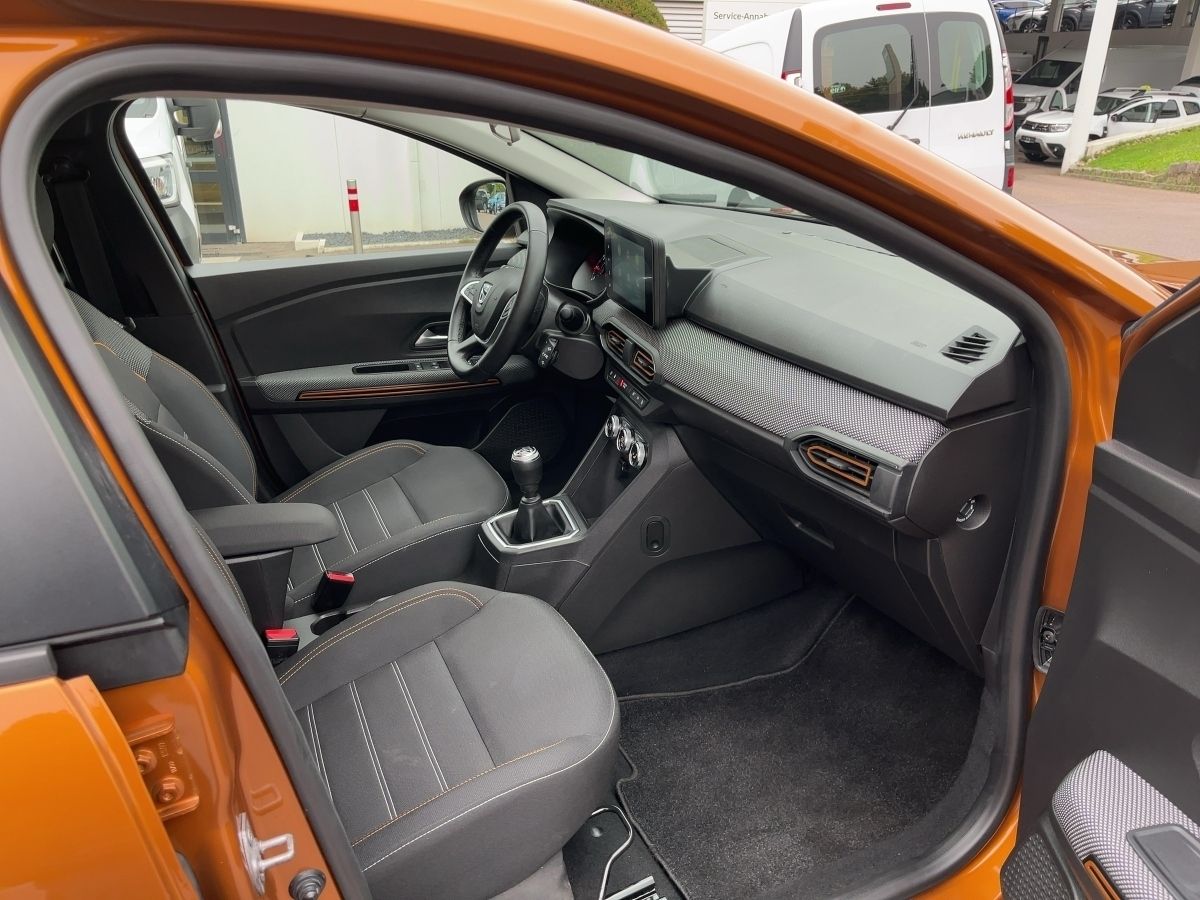 Fahrzeugabbildung Dacia Sandero Stepway Comfort TCe 100 LPG LPG - mit KI generiert/bearbeitet