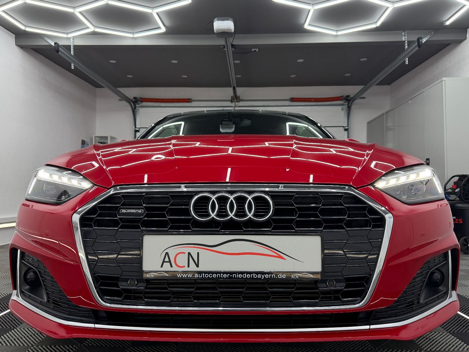 Fahrzeugabbildung Audi A5 Cabriolet 40 TFSI Quattro/AHK/MATRIX/VRTL PIT