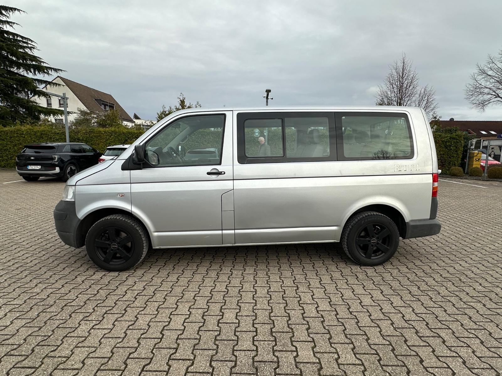 Volkswagen T5 Caravelle Trendline Tüv Reifen Bremsen NEU!!!