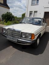 Mercedes-Benz 300d Automatik mit Gutachten 101932 km original! - Mercedes-Benz 300 mit Diesel-Antrieb: Limousine