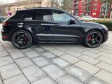 Porsche Macan Turbo 8-fach bereift Vollausstattung - Porsche Macan: Turbo