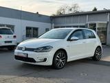 Volkswagen Golf VII Lim. e-Golf Garantie*ACC*Navi*LED* - E-Autos