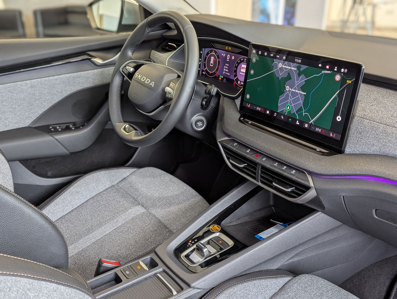 SKODA Octavia 1.5 TSI DSG ACC Style-Paket AHK 5J Garan - Image 11